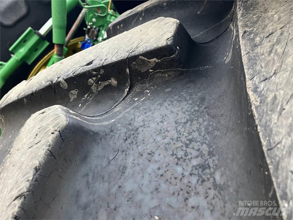 John Deere 6215R Tractores