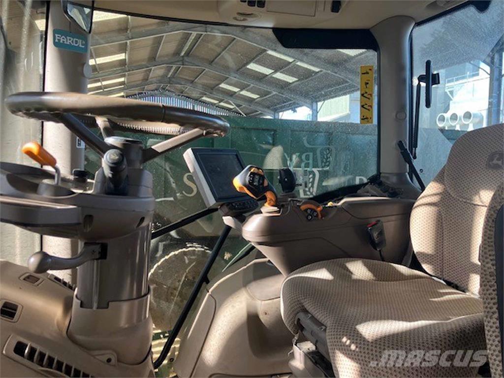 John Deere 6215R Tractores