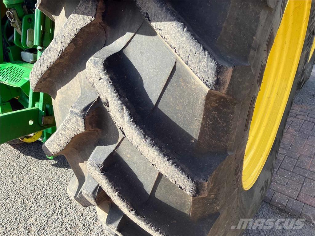 John Deere 6R 215 Tractores