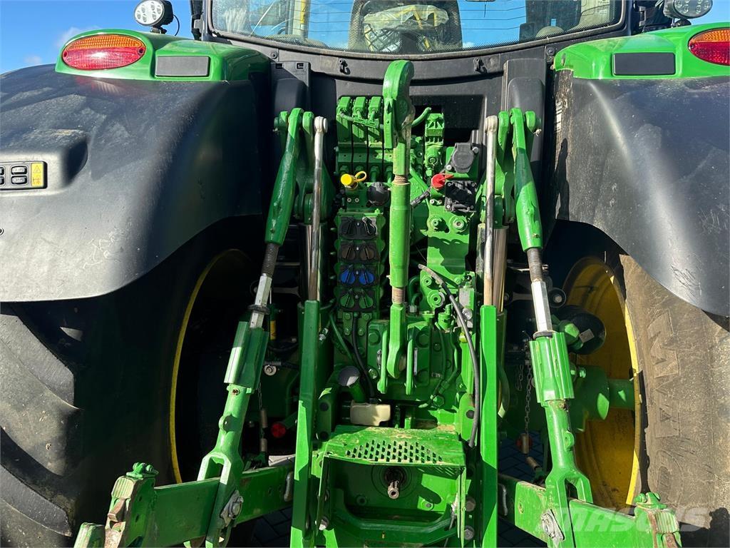 John Deere 6R 215 Tractores