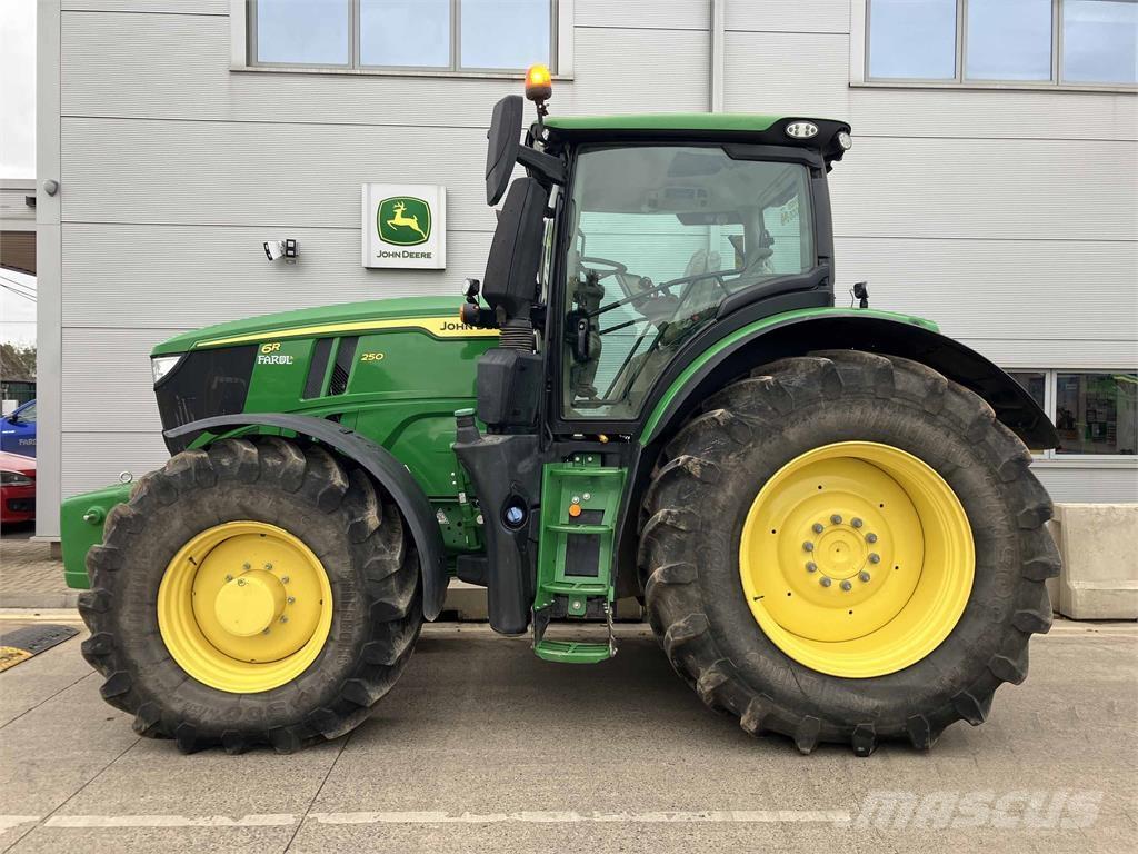 John Deere 6R 250 Tractores