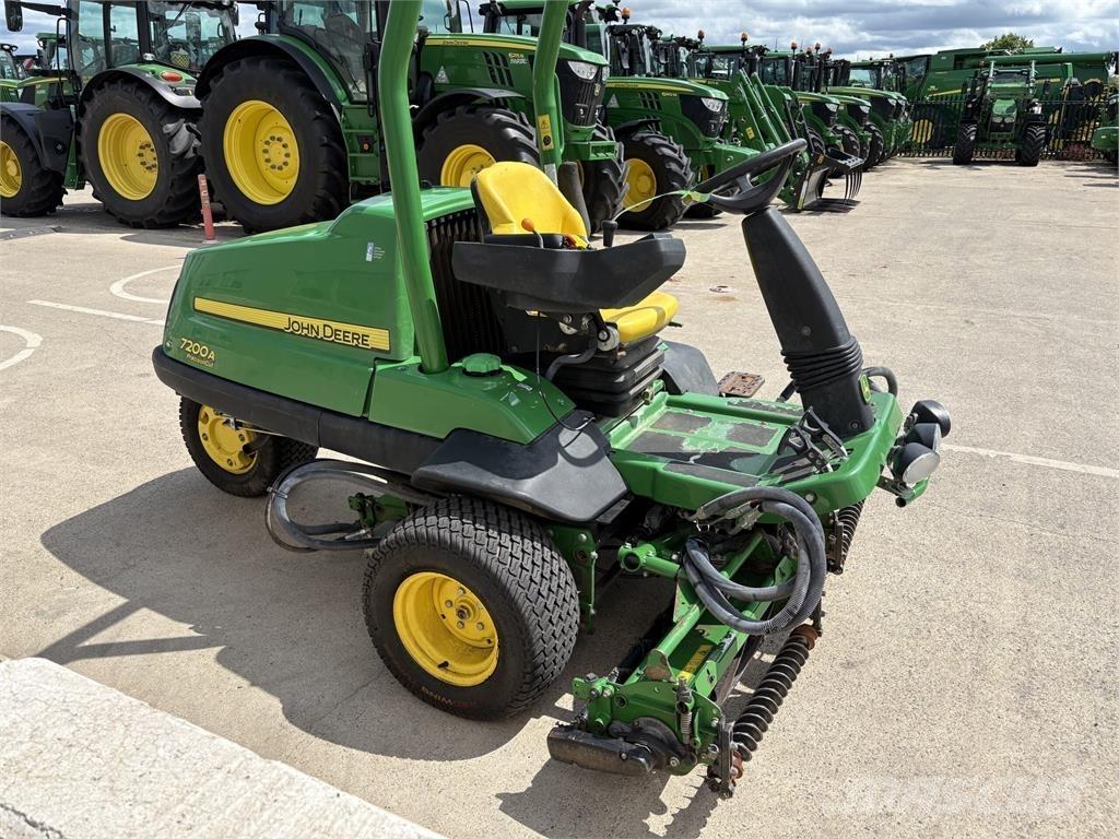 John Deere 7200A Corta-césped manual