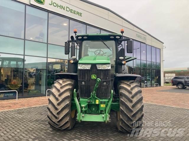 John Deere 7310R Tractores
