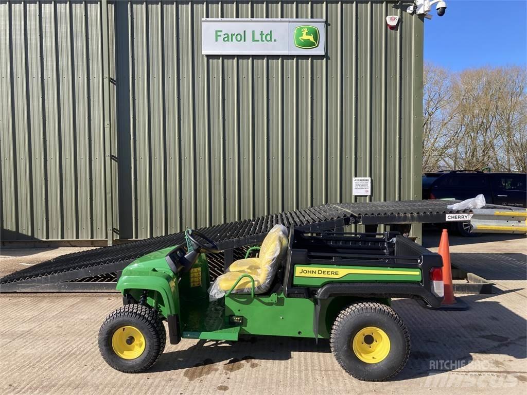 John Deere TE Gator Maquinaria para servicios públicos
