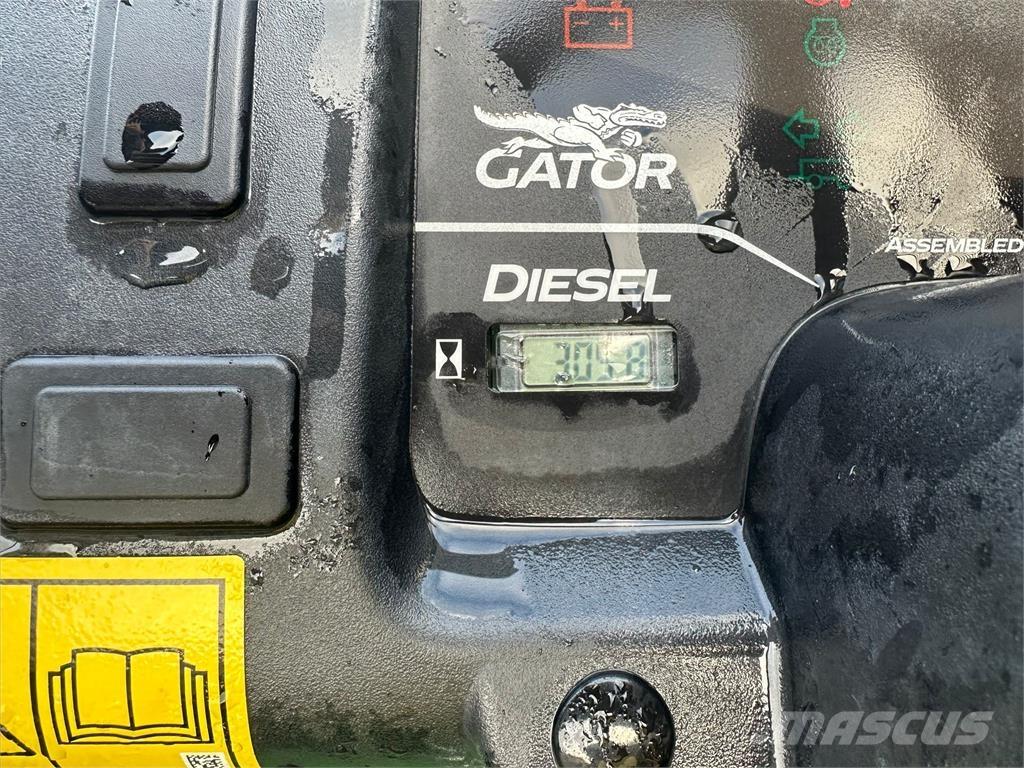 John Deere TH6x4 Maquinaria para servicios públicos