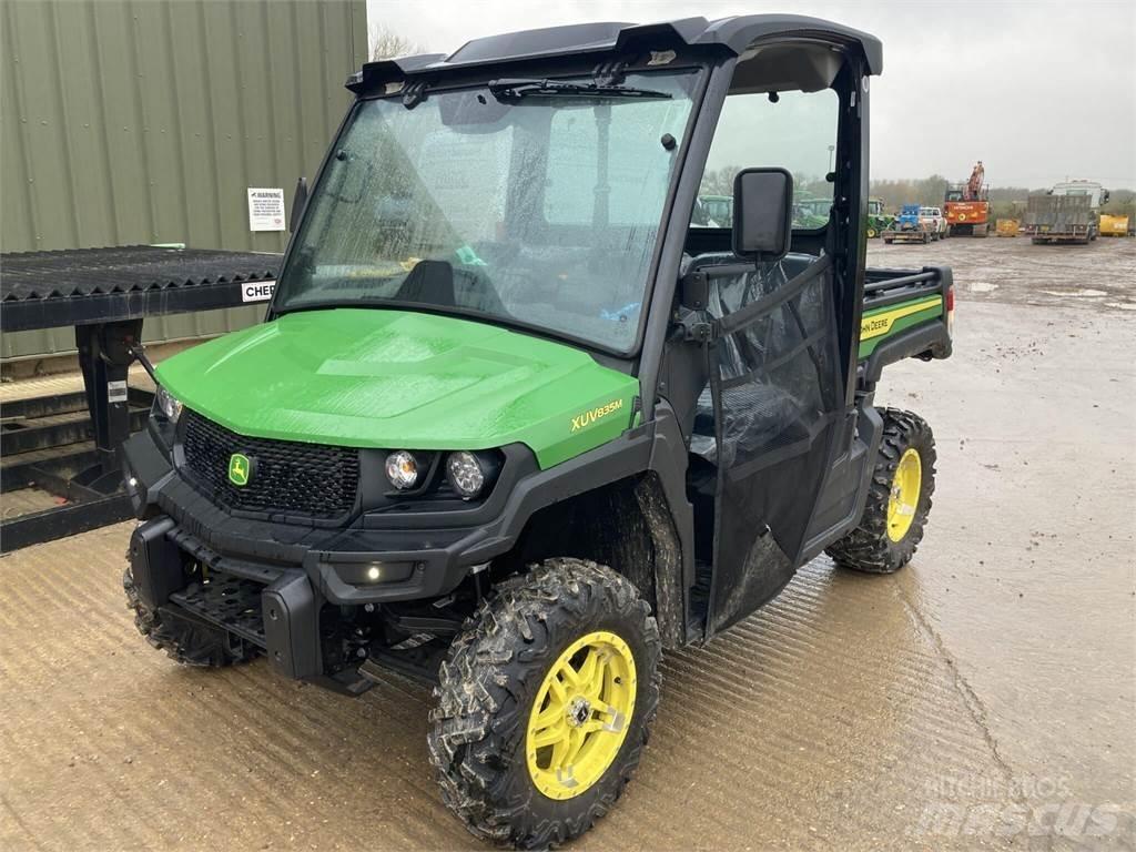 John Deere XUV835M Maquinaria para servicios públicos