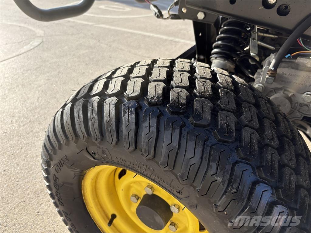 John Deere XUV855M Maquinaria para servicios públicos