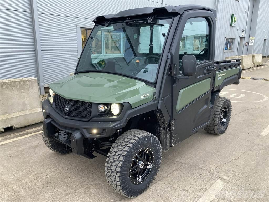 John Deere XUV875M Maquinaria para servicios públicos