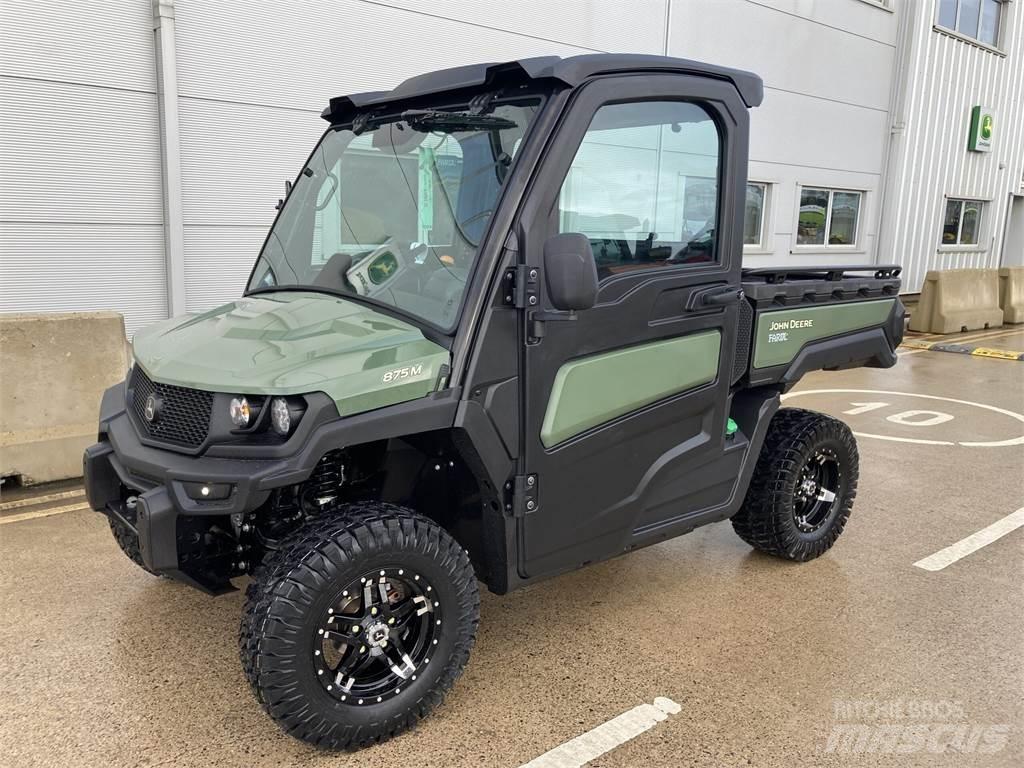 John Deere XUV875M Maquinaria para servicios públicos
