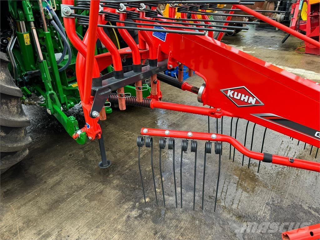 Kuhn GA 4201 Rastrillos y henificadores
