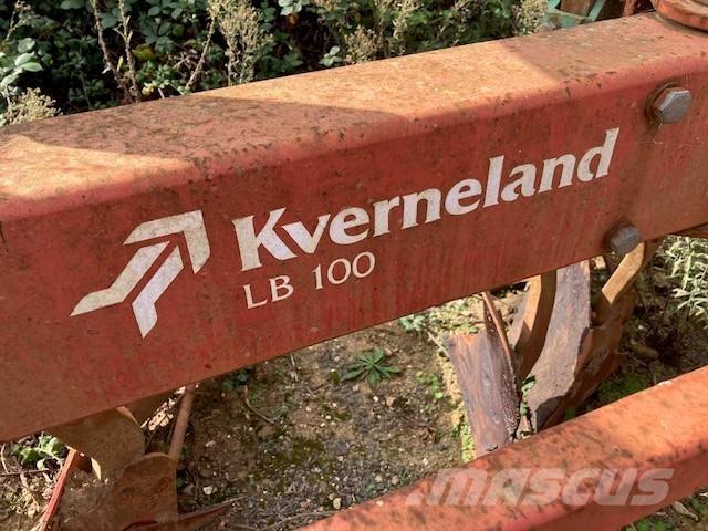 Kverneland LB100 Arados reversibles suspendidos