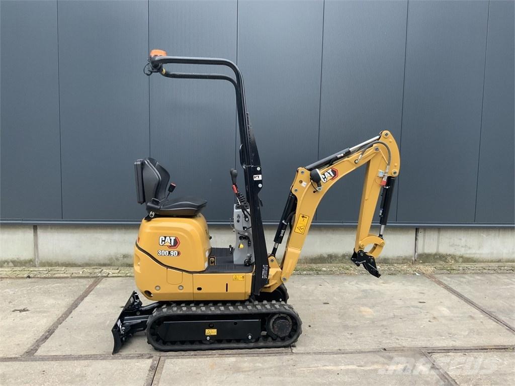 CAT 300.9 D Mini excavadoras < 7t