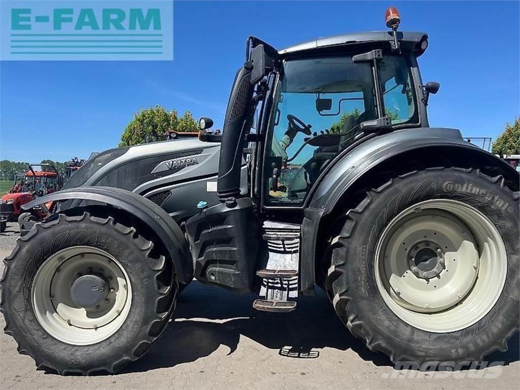 Valtra t174es Tractores