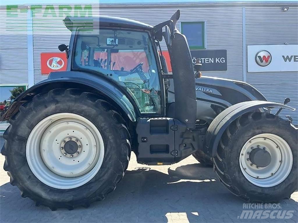 Valtra t174es Tractores