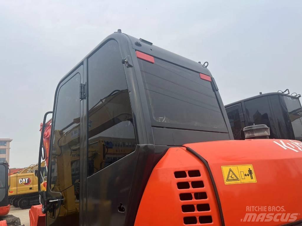 Kubota 183 Excavadoras de cadenas