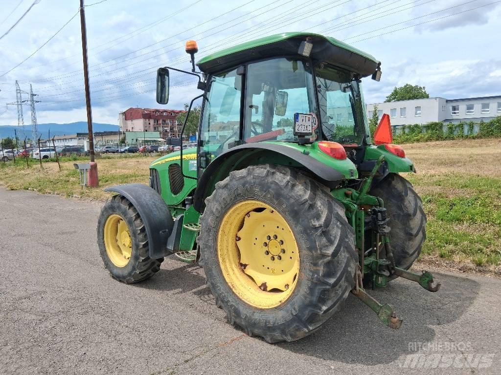 John Deere 5720 Tractores