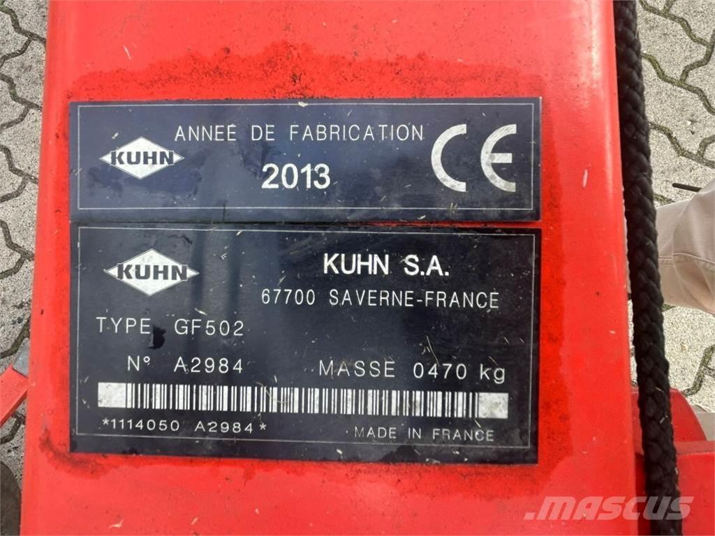Kuhn GF 502 Rastrillos y henificadores