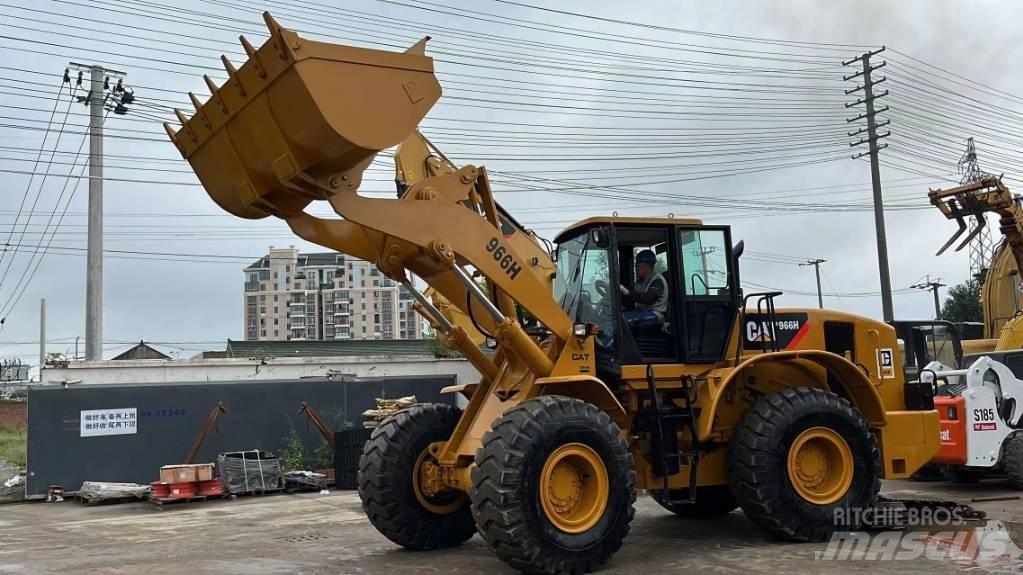 CAT 966 Cargadoras sobre ruedas