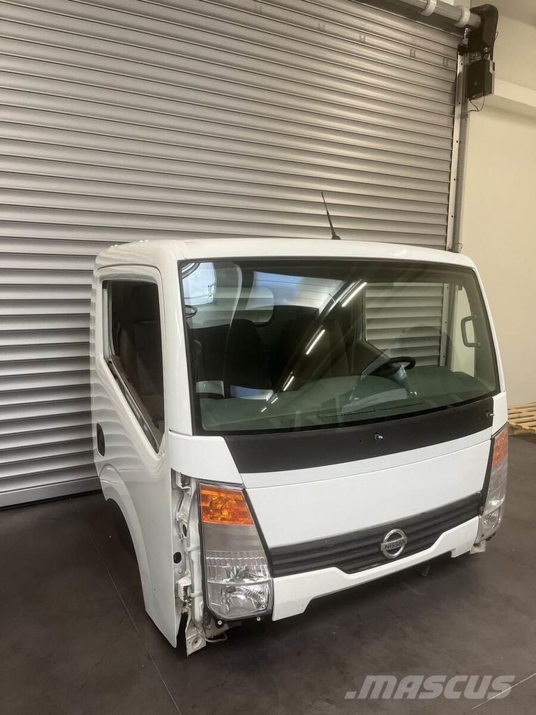 Nissan Cabstar Cabinas e interior