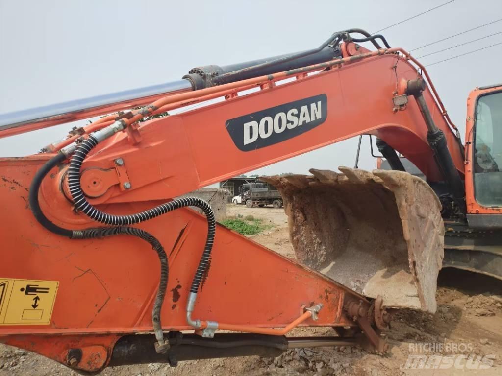 Doosan DX225LC-9C Excavadoras de cadenas