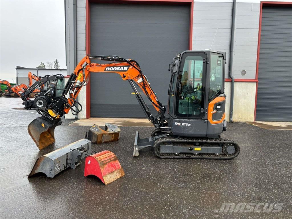 Doosan DX27Z-7 Mini excavadoras < 7t