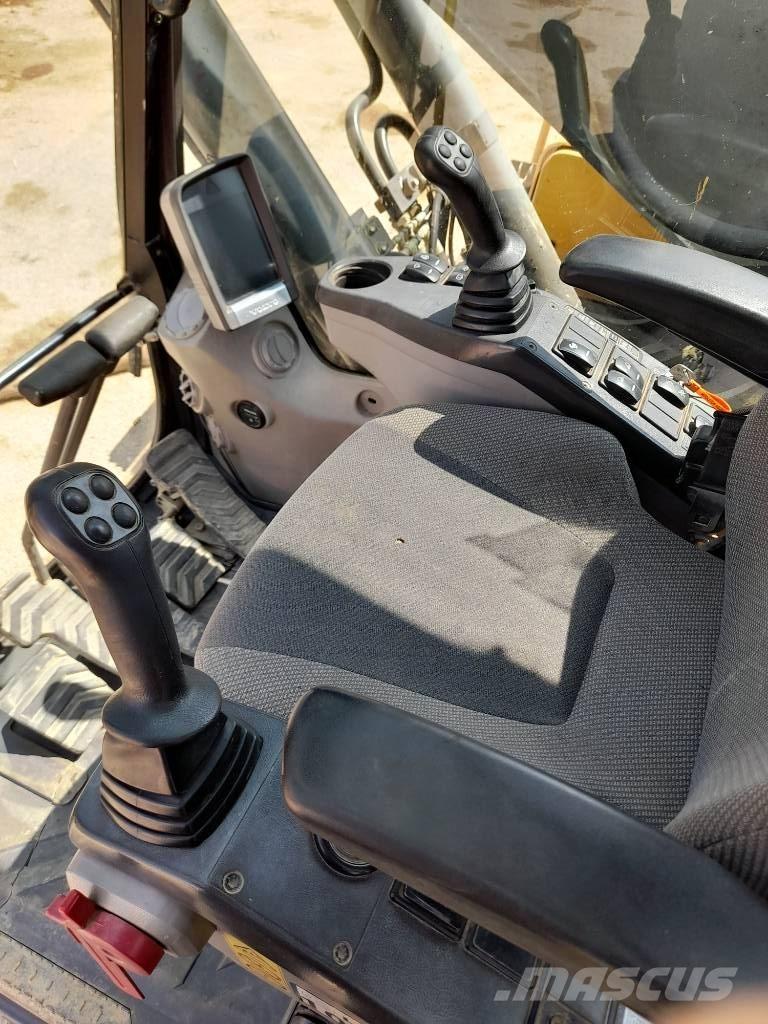 Volvo EC 250 D L Excavadoras de cadenas