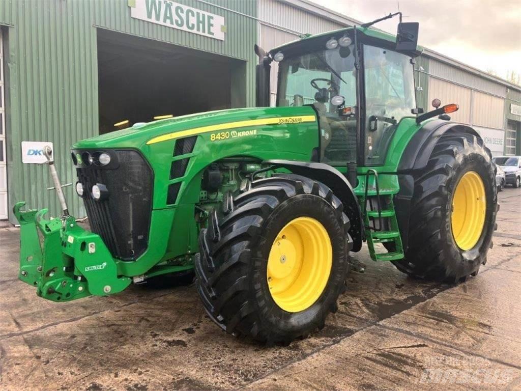 John Deere 8430 Tractores