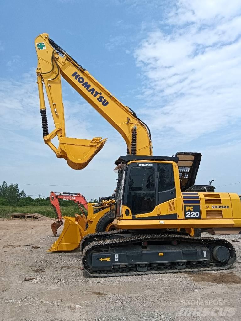 Komatsu PC 220-8 Excavadoras de cadenas