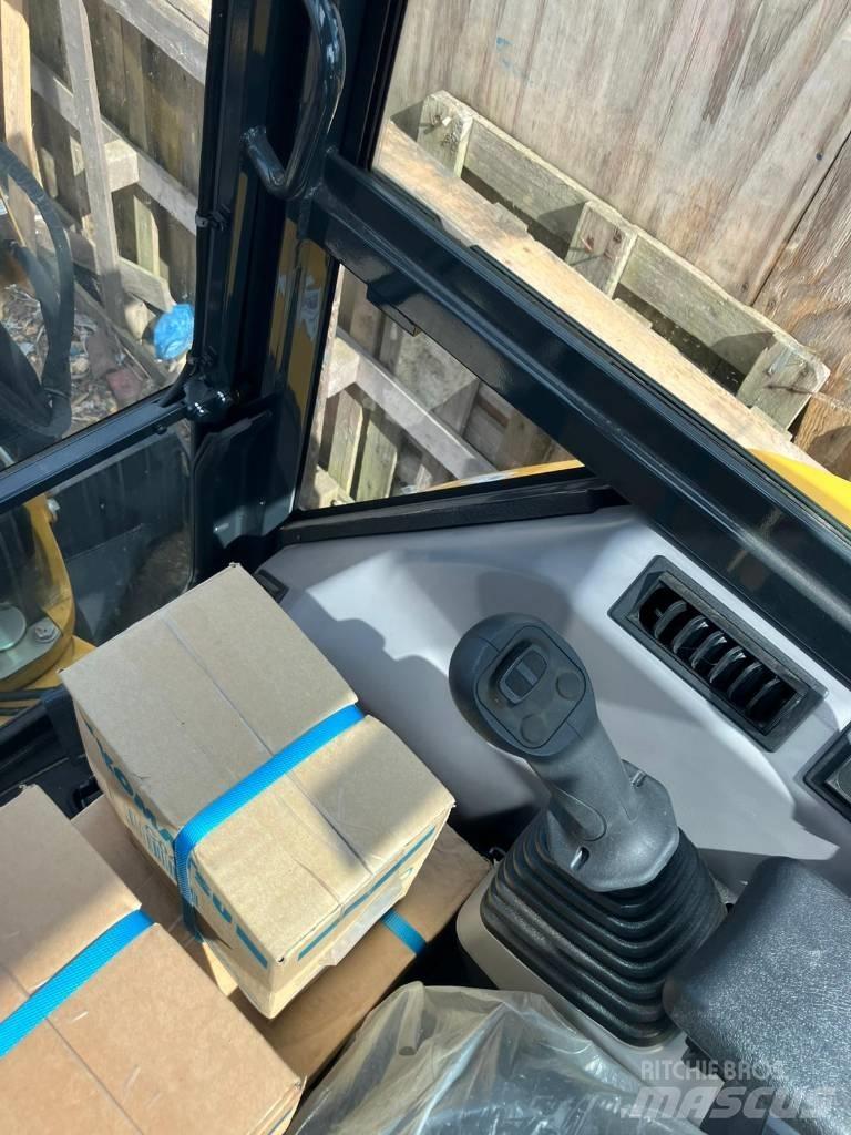 Komatsu PC 26 MR Mini excavadoras < 7t