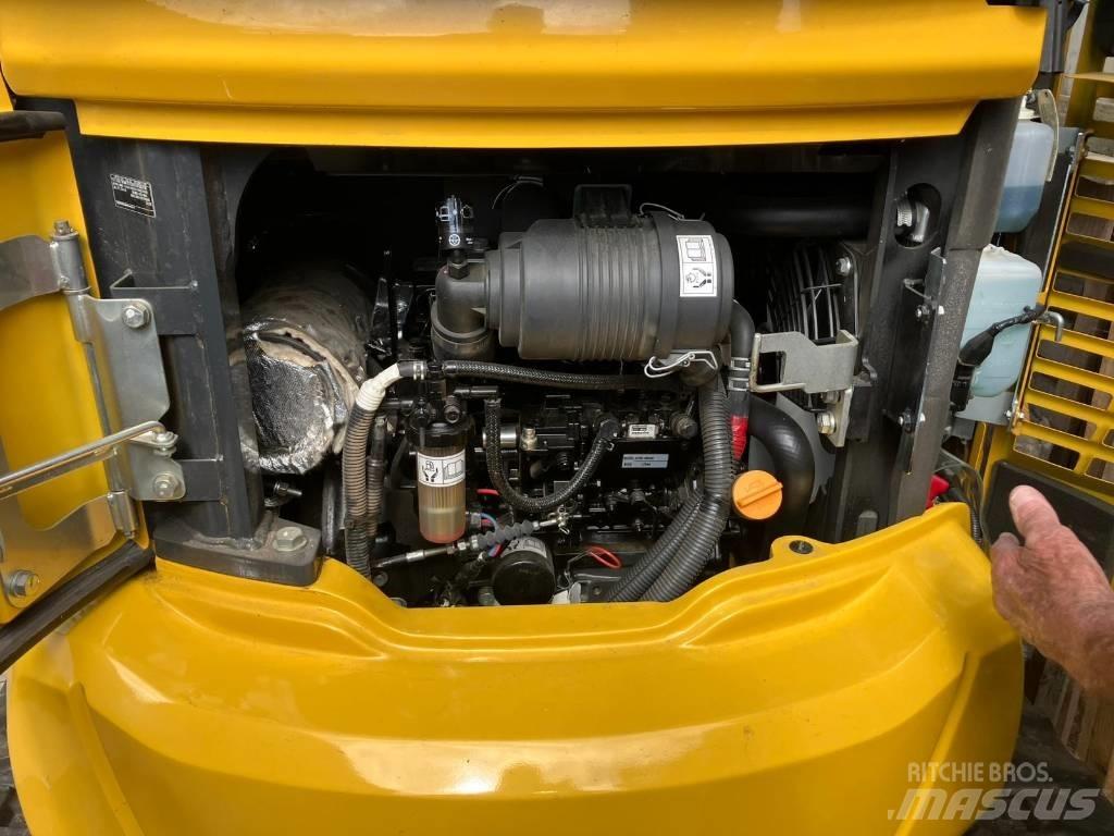 Komatsu PC 26 MR Mini excavadoras < 7t