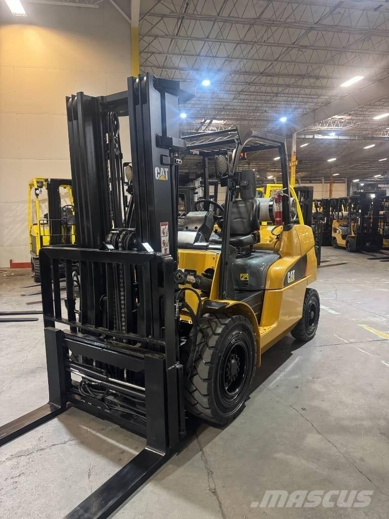 CAT FG 50 CN Otras carretillas elevadoras