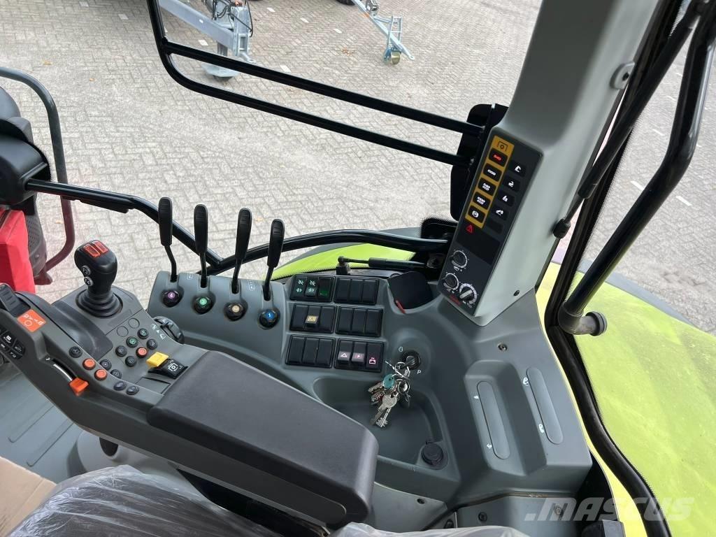 CLAAS Arion 510 Cis Tractores
