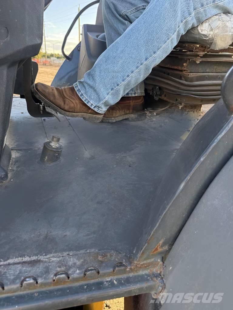 John Deere 310 L EP Retrocargadoras