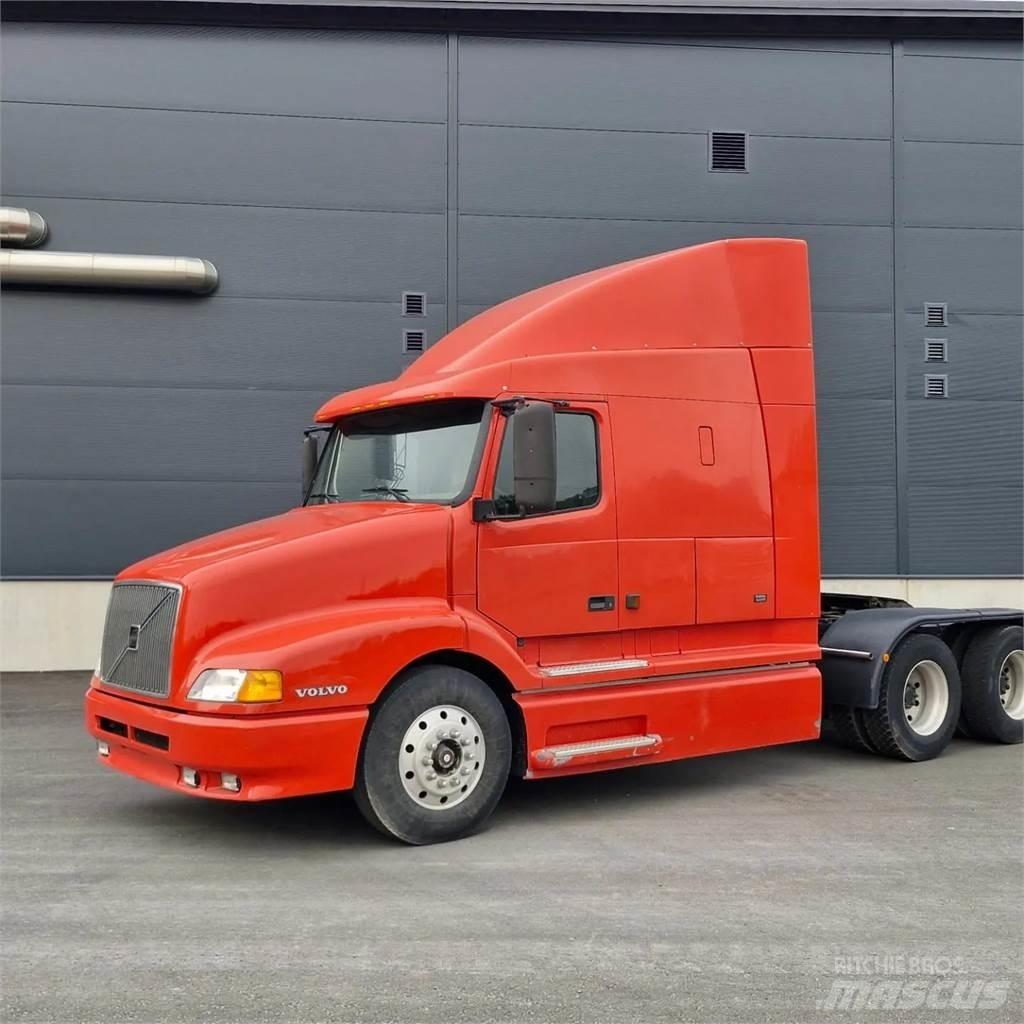 Volvo VNL-4 Cabezas tractoras