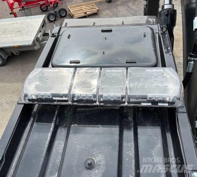 Hyundai HX 300 AL Excavadoras de cadenas