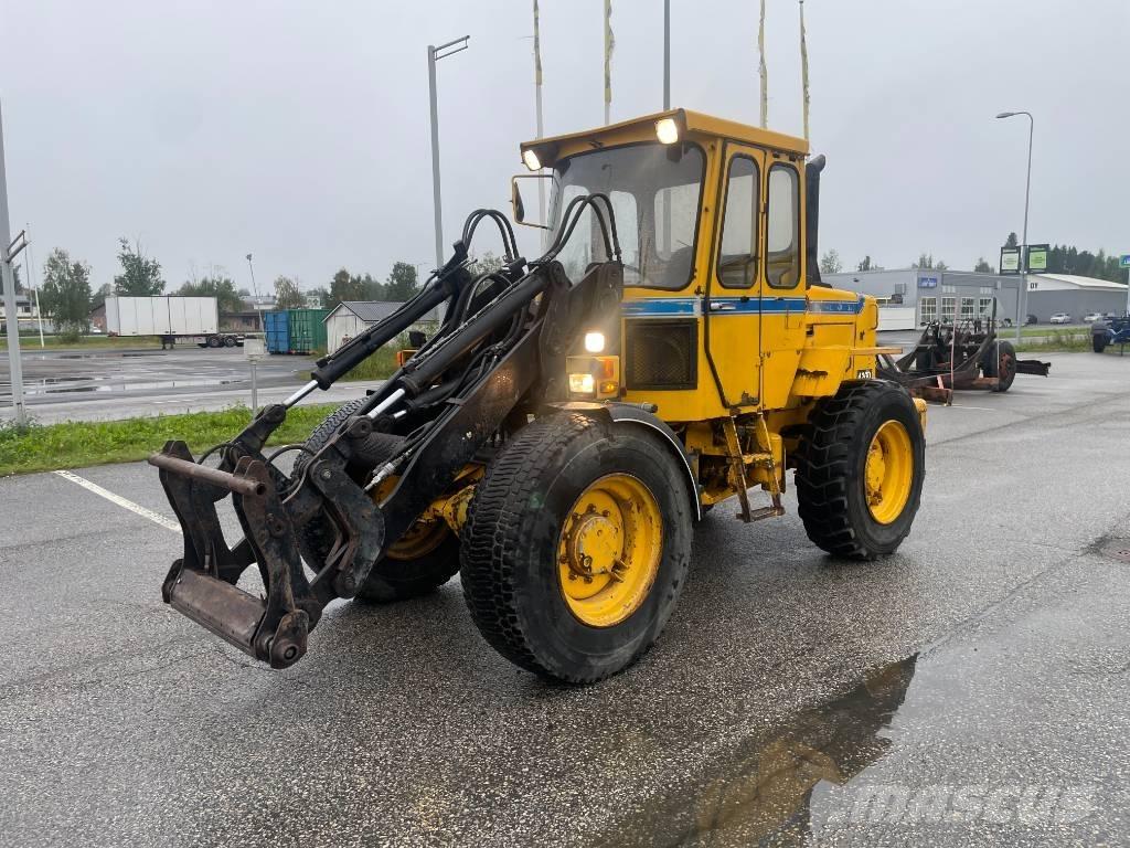 Volvo BM 4200 Cargadoras sobre ruedas