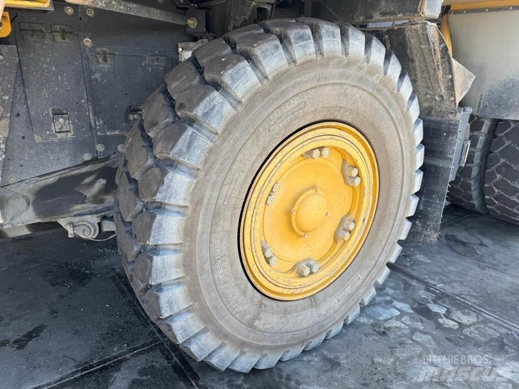 Komatsu HD405-7 Dúmpers rígidos