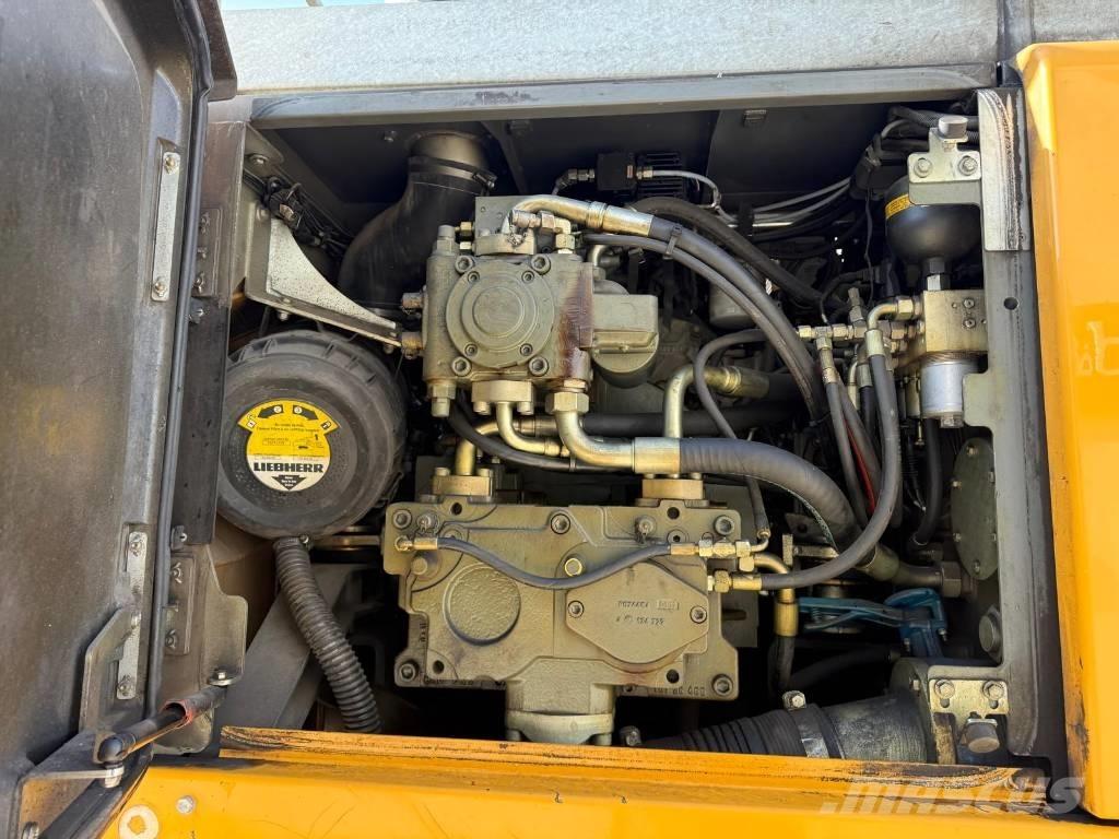 Liebherr LH 30 M Excavadoras de manutención