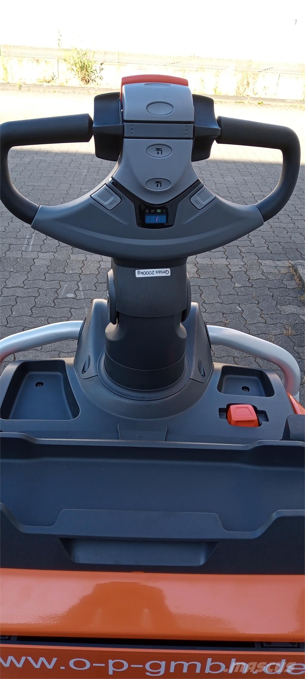 Toyota LPE200 Apiladores eléctricos