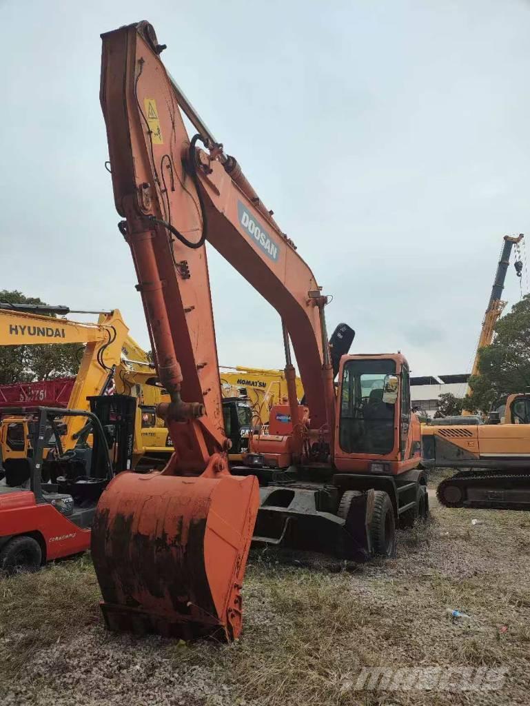 Doosan DH 210 W-7 Excavadoras de ruedas