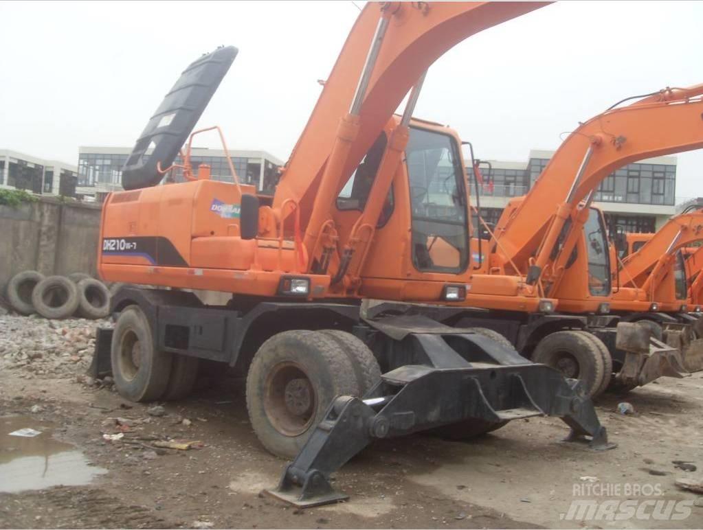 Doosan DH 210 W-7 Excavadoras de ruedas