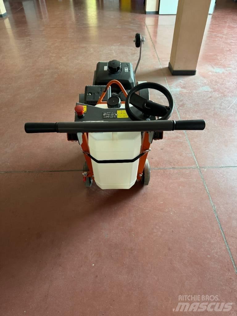 Husqvarna FS 400 Máquinas cortadoras de asfalto