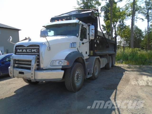 Mack GRANITE GR64B Camiones bañeras basculantes o volquetes