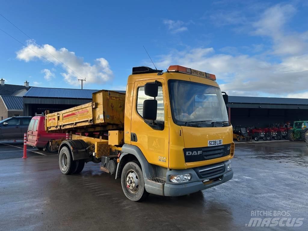 DAF LF 45.160 Camiones bañeras basculantes o volquetes