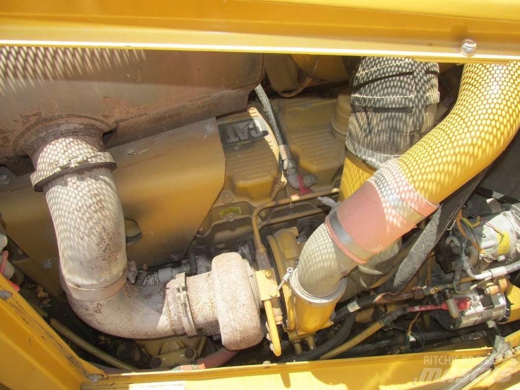 CAT D 8 T Buldozer sobre oruga