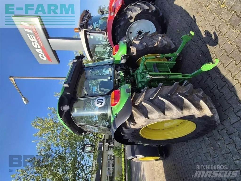 John Deere 5070 m Tractores
