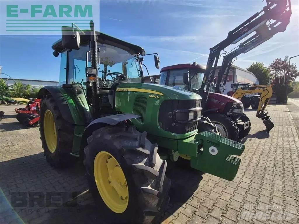 John Deere 5070 m Tractores