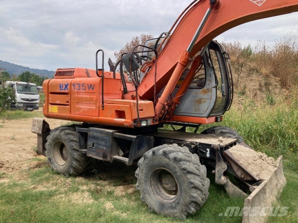 Hitachi EX 135 W Excavadoras de ruedas