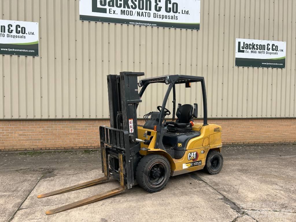 CAT DP 30 N Carretillas diesel