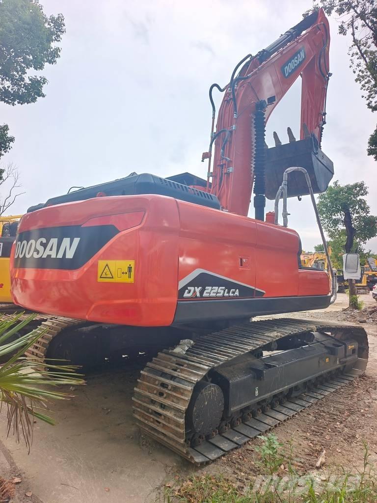Doosan DX 225LC-9C Excavadoras de cadenas